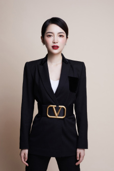 女房客